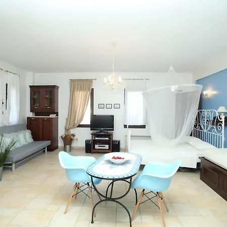 Beautiful In Traditional Halkidiki-uvc Sterilized Апартаменты