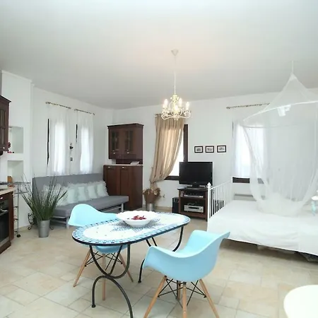 Beautiful In Traditional Halkidiki-uvc Sterilized *