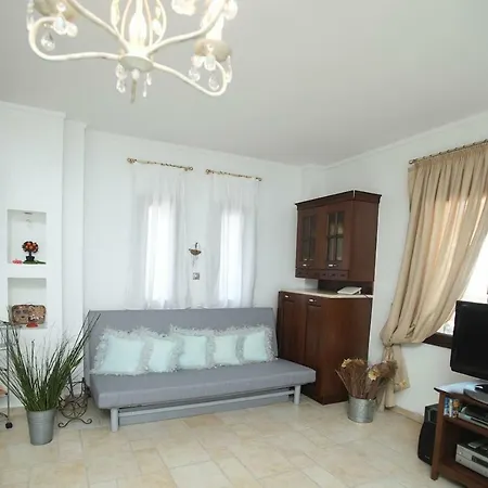 Beautiful In Traditional Halkidiki-uvc Sterilized Афитос